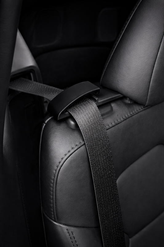 Model Y setebelte guide