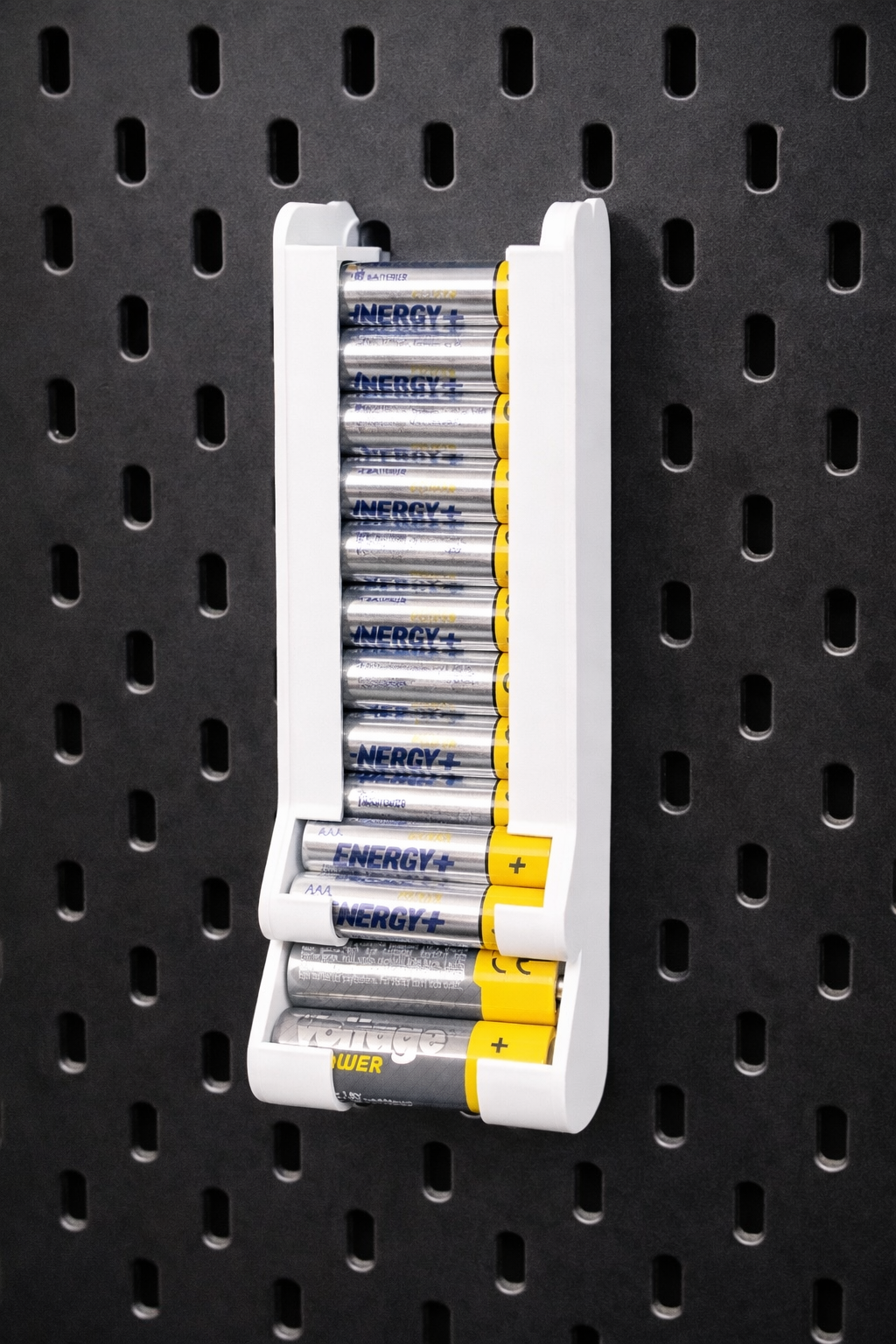 SKÅDIS Batteri dispenser AA/AAA